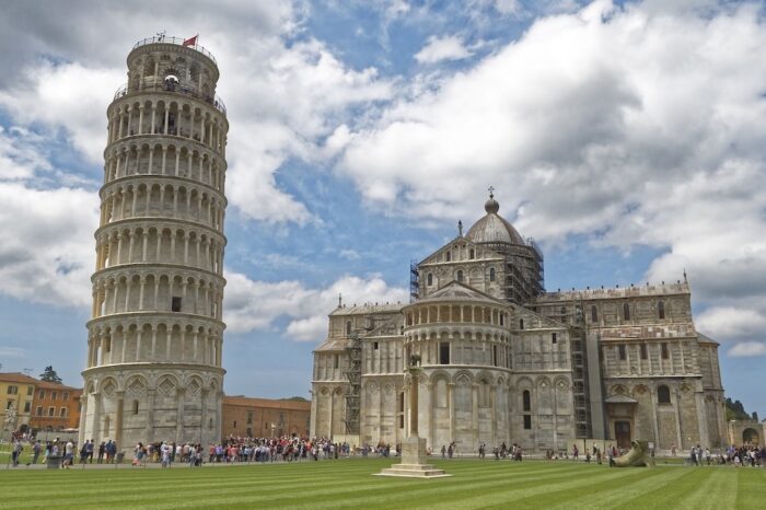 Half Day Tour to Pisa & the Leaning Tower